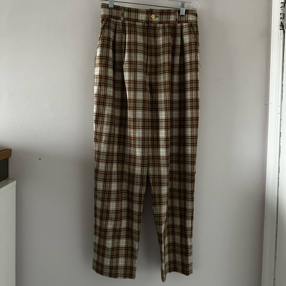 Pants - High-Waist Plaid Trousers in Beige and Brown